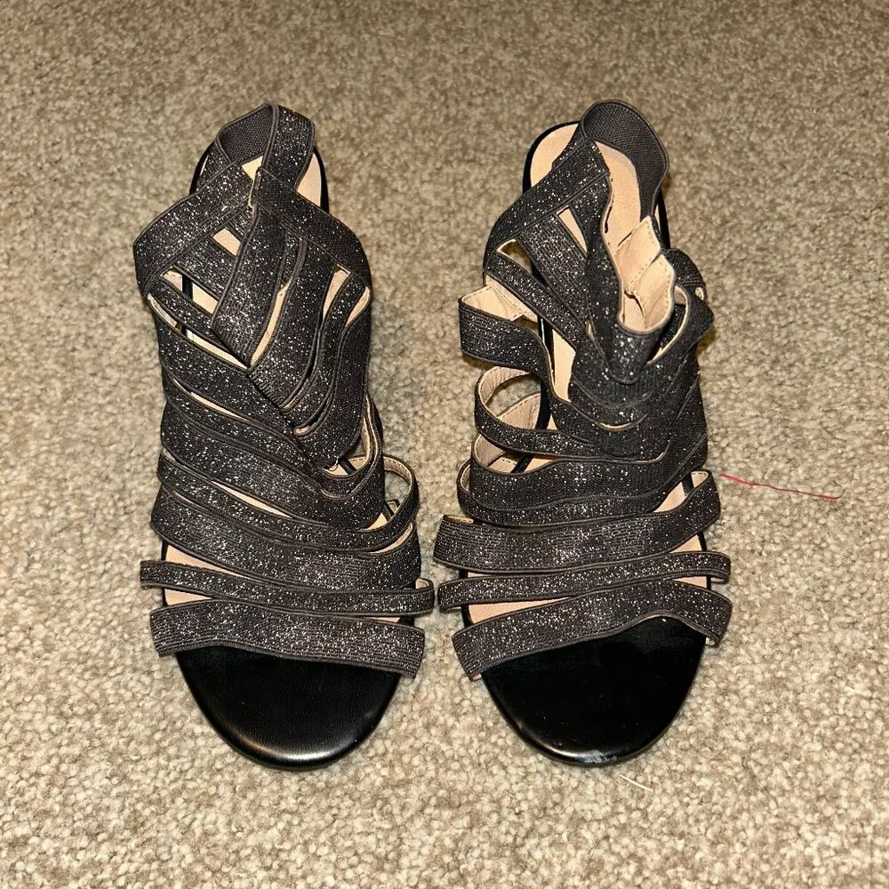 Heels - Picture 1 of 3